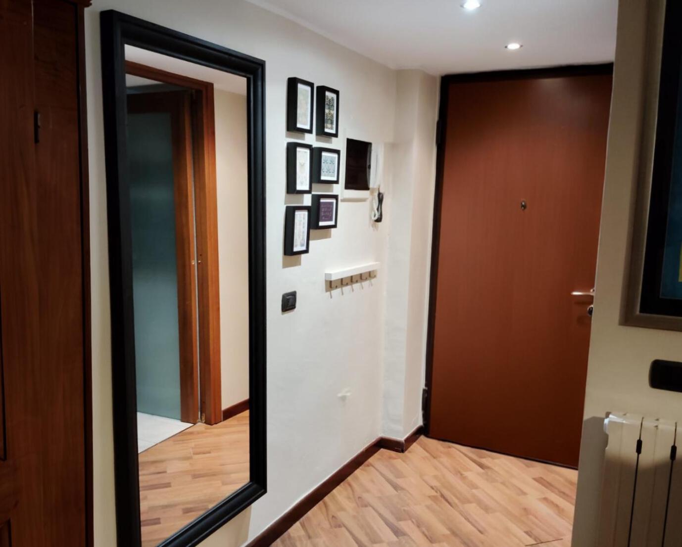 Vfh Stylish Boutique Apartment-City Center Milan Exterior photo